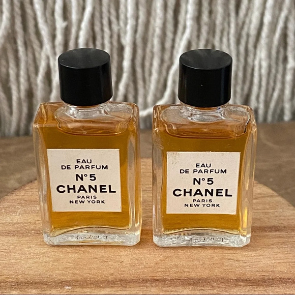 Vintage Mini Chanel No 5 Eau de Parfum - Picture 6 of 7